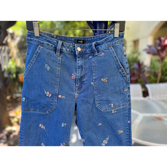 Aqua Floral Embroidered High Rise Jogger Ankle Jeans in Vintage Wash Size 28 - Picture 6 of 10